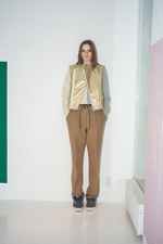 sacai luck 2014-15年秋冬コレクション - メンズアイテムをハイブリッドで女性らしく｜写真24