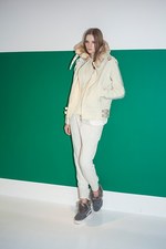 sacai luck 2014-15年秋冬コレクション - メンズアイテムをハイブリッドで女性らしく｜写真25