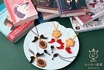 Q-pot.×辻村深月『かがみの孤城』コラボアクセサリー、“オオカミ Q-pot.×辻村深月『かがみの孤城』コラボアクセサリー、“オオカミ
