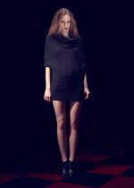 アキラナカ(AKIRA NAKA)、2010-2011年秋冬コレクション｜写真23