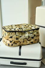 フレイ アイディー×サムソナイトのスーツケース、洗練モノトーンにジオメトリ柄内装｜写真6