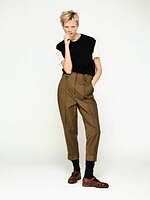 マーガレット・ハウエル 2023年春夏コレクション - 快活なアクセント、洗練された佇まい｜写真32