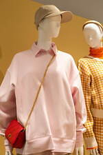 GU 2023年春夏メンズ・ウィメンズ新作、バギースラックス＆ツイード風カーディガンなど｜写真4