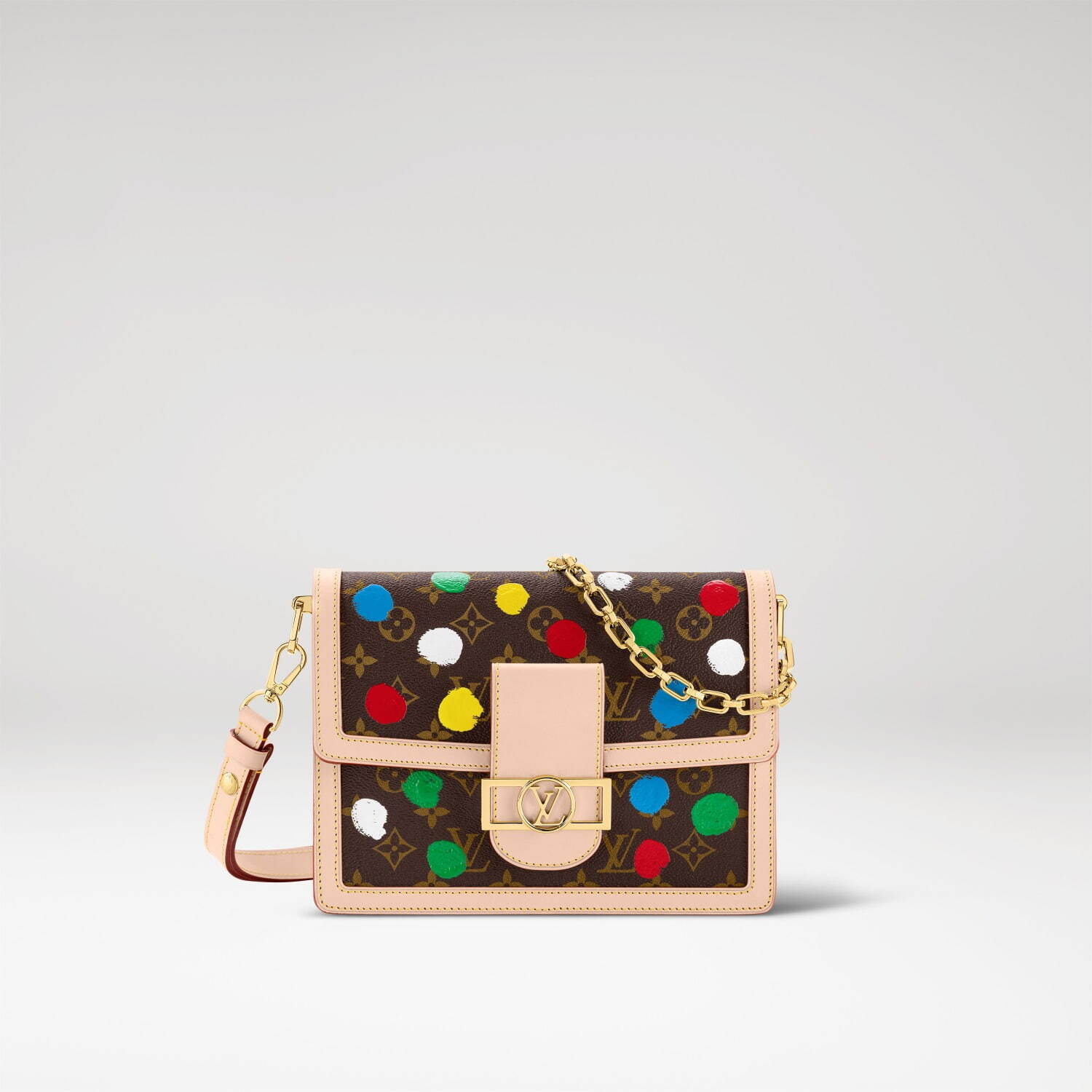 ドーフィーヌ MM(H17×W25×D10.5cm) 521,400円
©LOUIS VUITTON