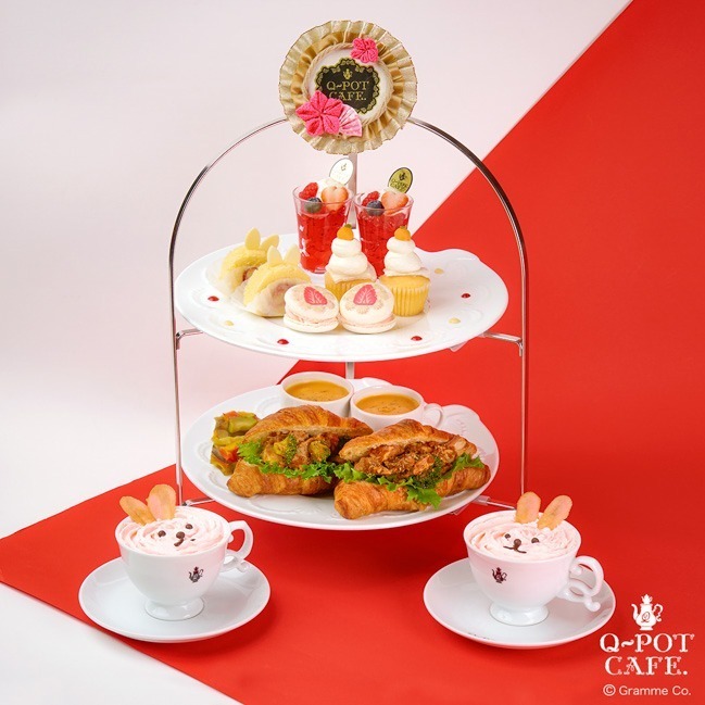 Q-pot CAFE.の新春スイーツ、“紅白”アフタヌーンティー＆“白うさぎ”ストロベリーパフェ｜写真1