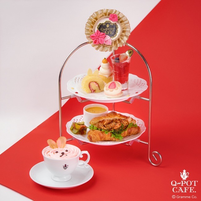 Q-pot CAFE.の新春スイーツ、“紅白”アフタヌーンティー＆“白うさぎ”ストロベリーパフェ｜写真2