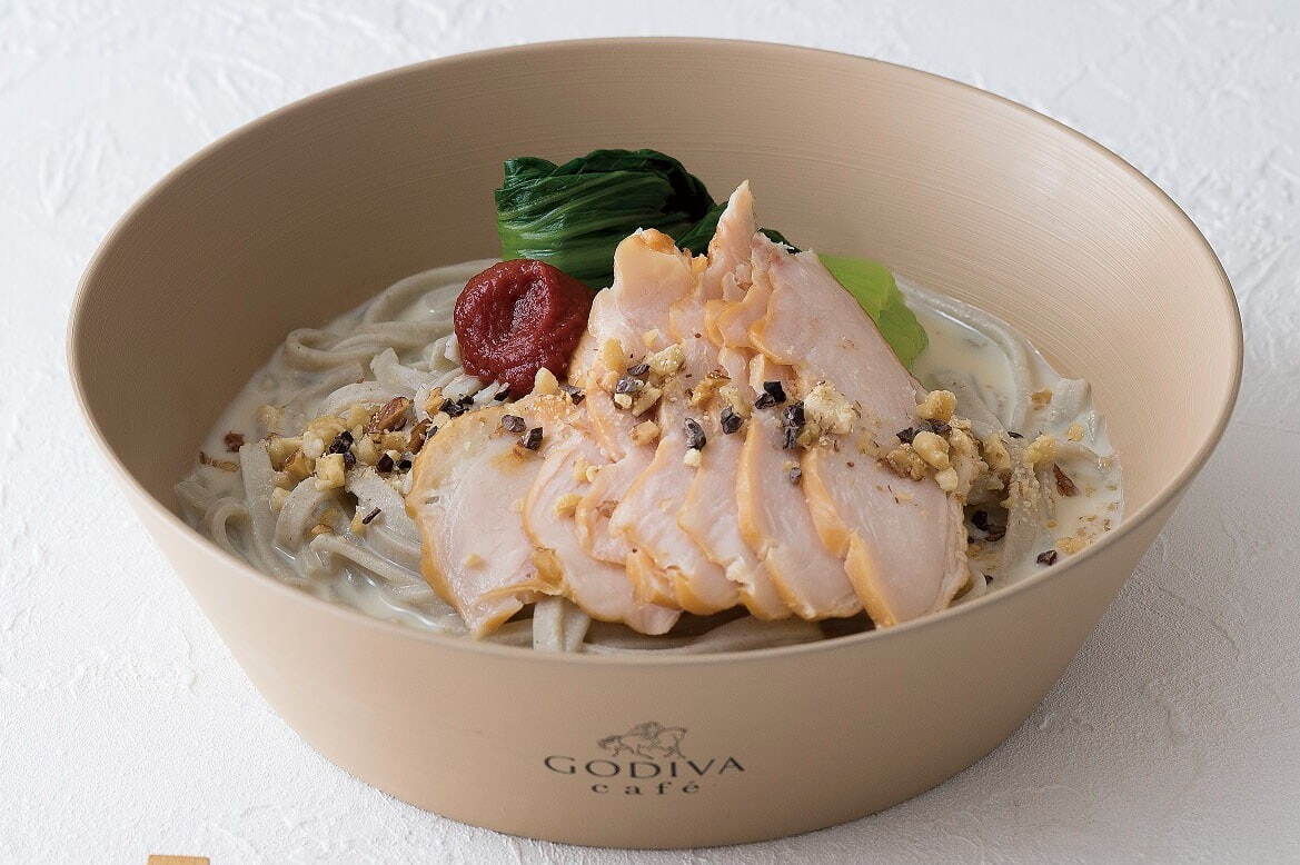 蕎麦(そば)｜ゴディバカフェの新作メニュー、福井のそば処とのコラボ蕎麦＆ケーキのようなデザートドリンク