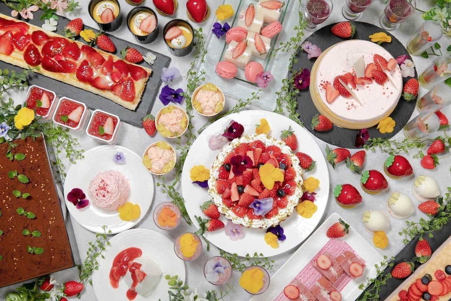 デザートビュッフェ｜サンシャインシティプリンスホテルでいちご畑をイメージした、スイーツブッフェ＆アフタヌーンティーを販売