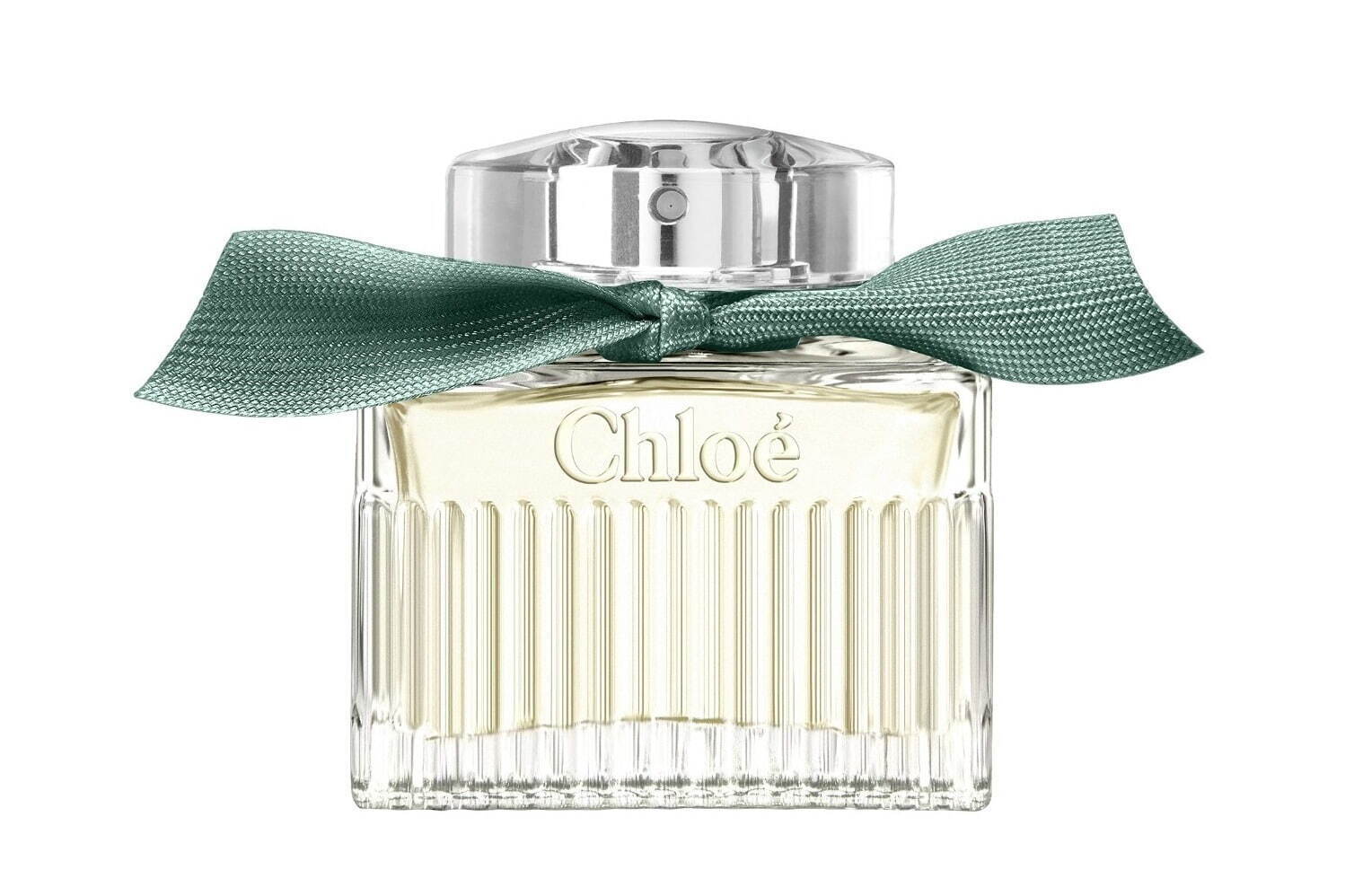 クロエ23年春フレグランス、魅惑的な“ウッディーローズの香り”を100%自然由来で｜写真3