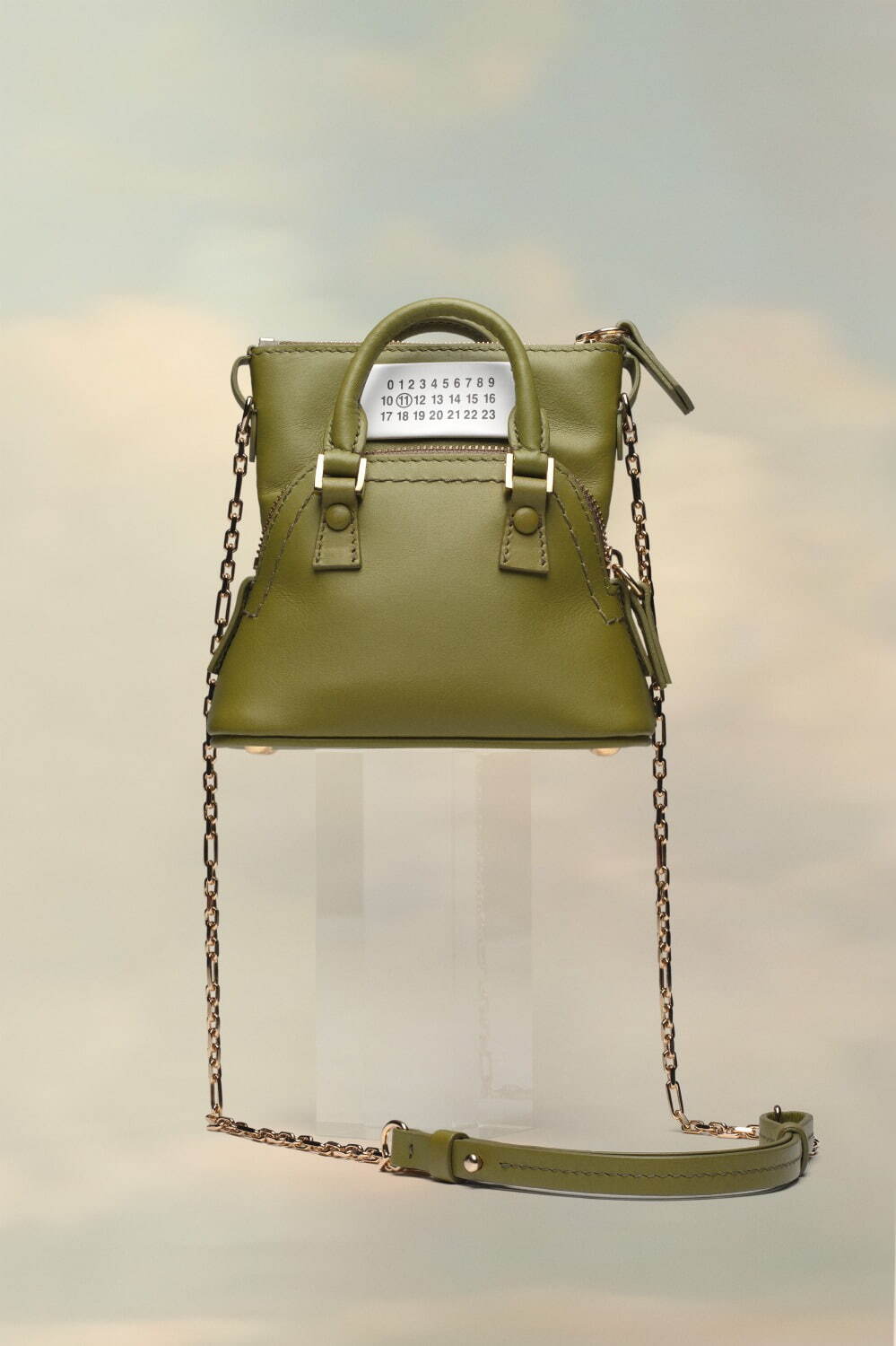 【新作】Maison Margiela 「5AC」ベビー メゾン マルジェラのアイコンバッグ「5AC」に新作ベビーサイズ