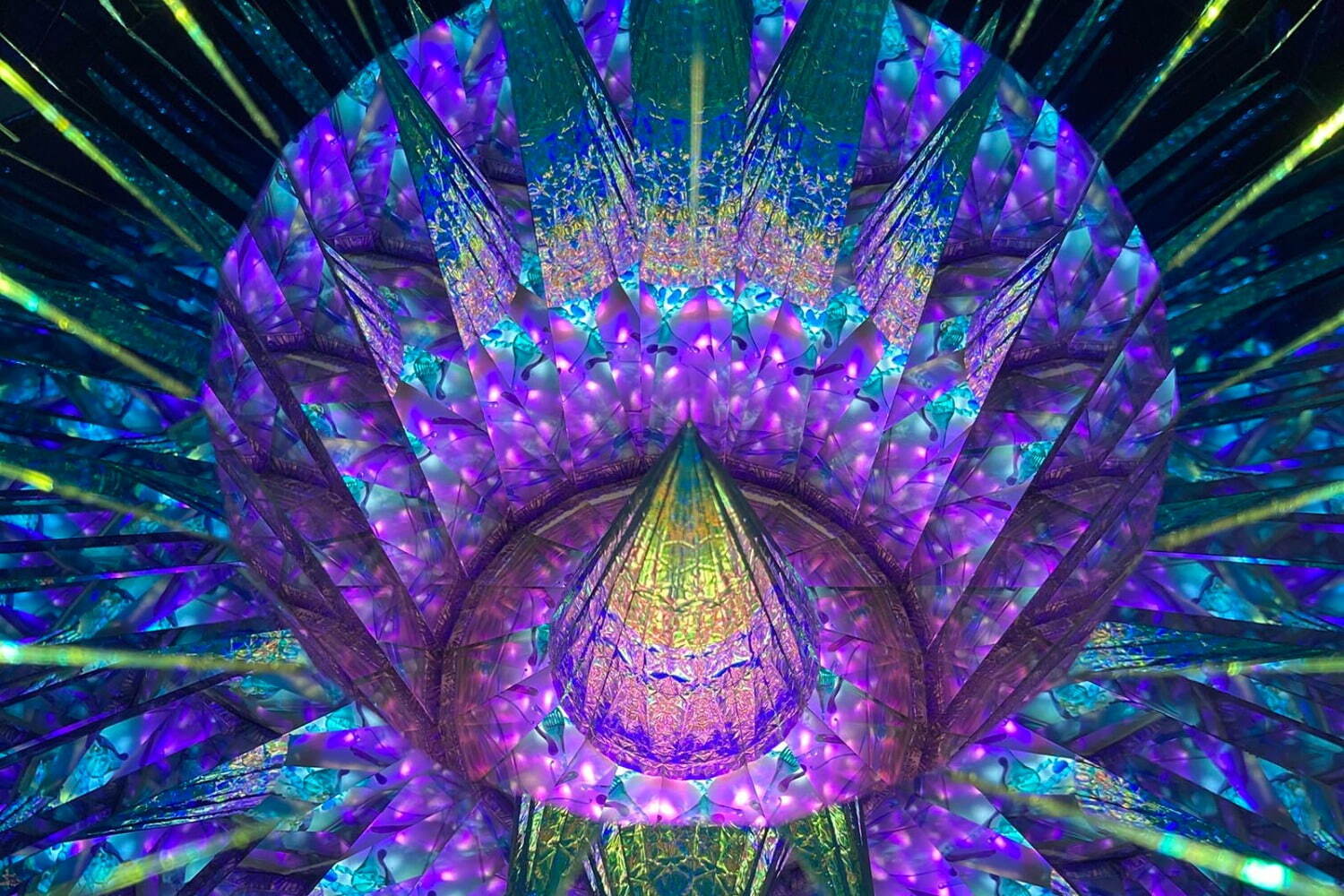 名古屋栄三越「ザ万華鏡展2023」