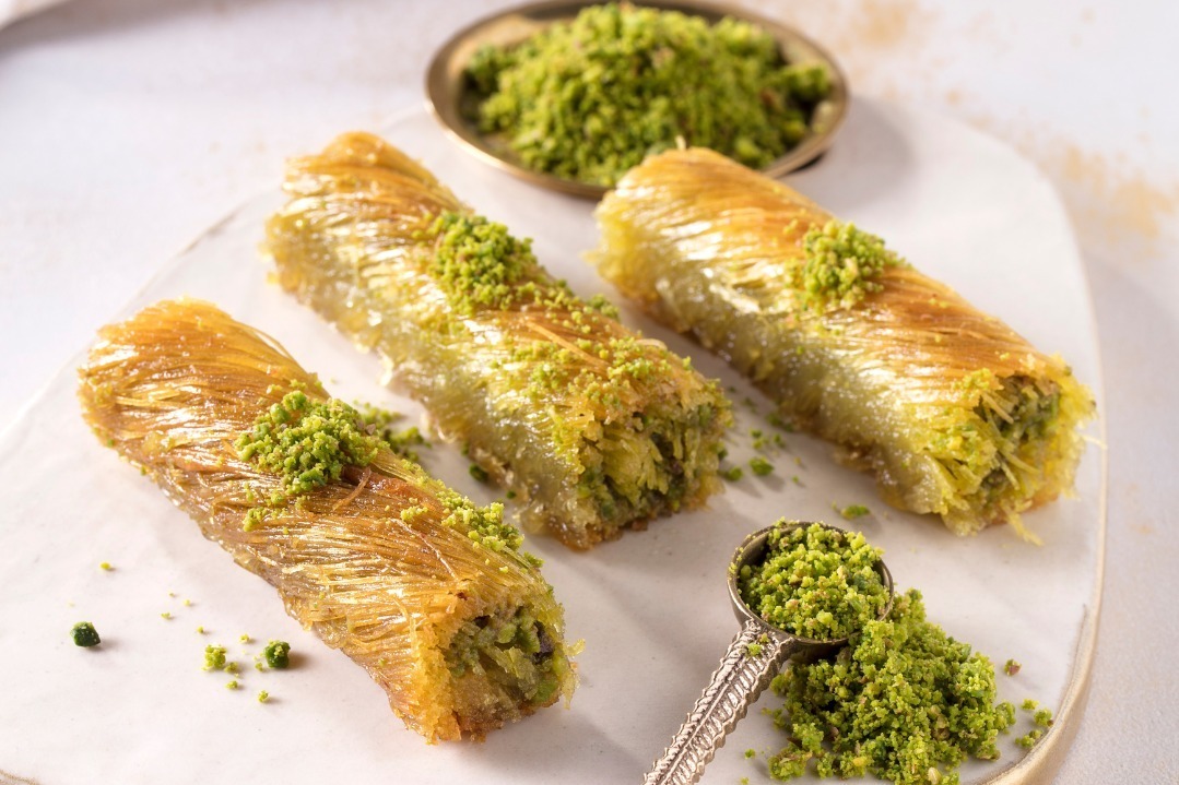 トルコ料理｜トルコ発バクラヴァ老舗「ナーディル・ギュル」から新作スイーツ、極細麺でピスタチオを包んだ焼菓子