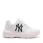 アトモス ピンク×MLB、“ラインストーン輝く”ヤンキースロゴ入り厚底ウィメンズスニーカー｜写真5