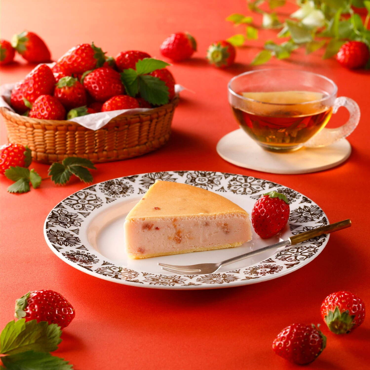 チーズガーデン冬季限定「御用邸ストロベリーチーズケーキ