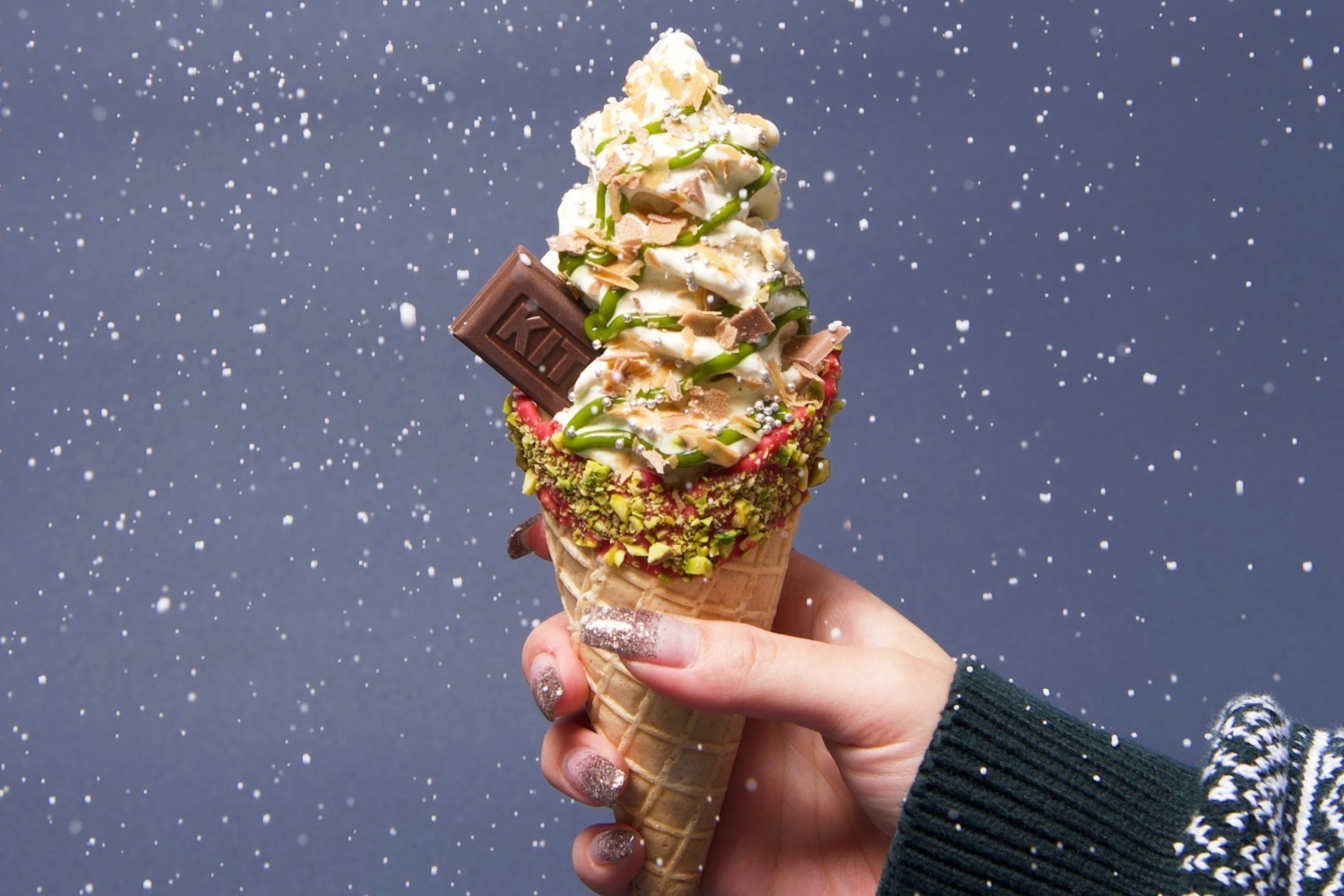 キス トリーツからクリスマス限定“ツリー”着想のピスタチオアイス、初の保冷バッグ入りアイスも