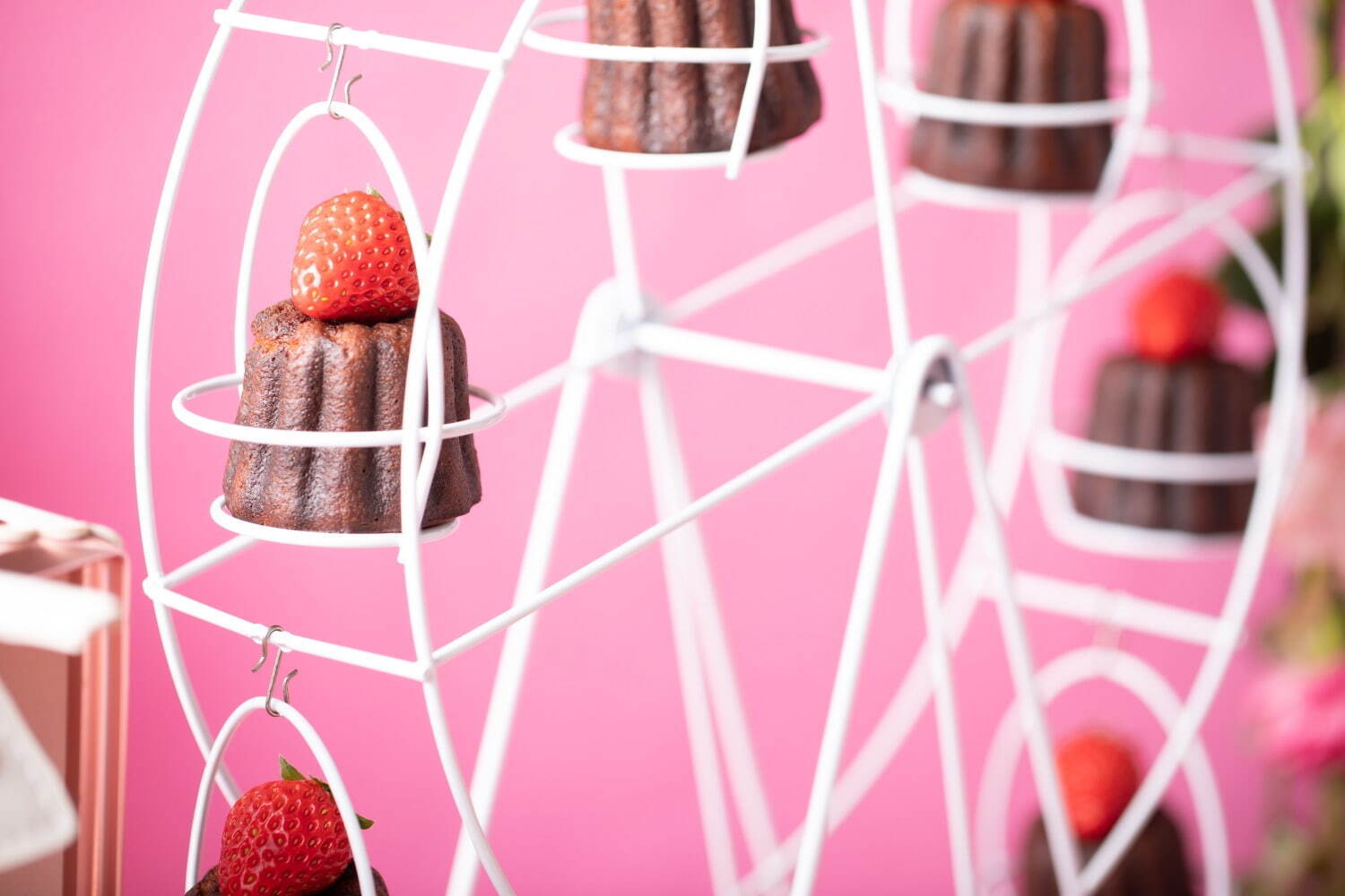 ストリングスホテル 名古屋「パリ7区」テーマのいちご＆チョコスイーツブッフェ｜写真14
