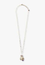 アナ スイ“福を呼ぶ”白ふくろうモチーフの新作アクセサリー、蝶を飾った三日月ブローチも｜写真5