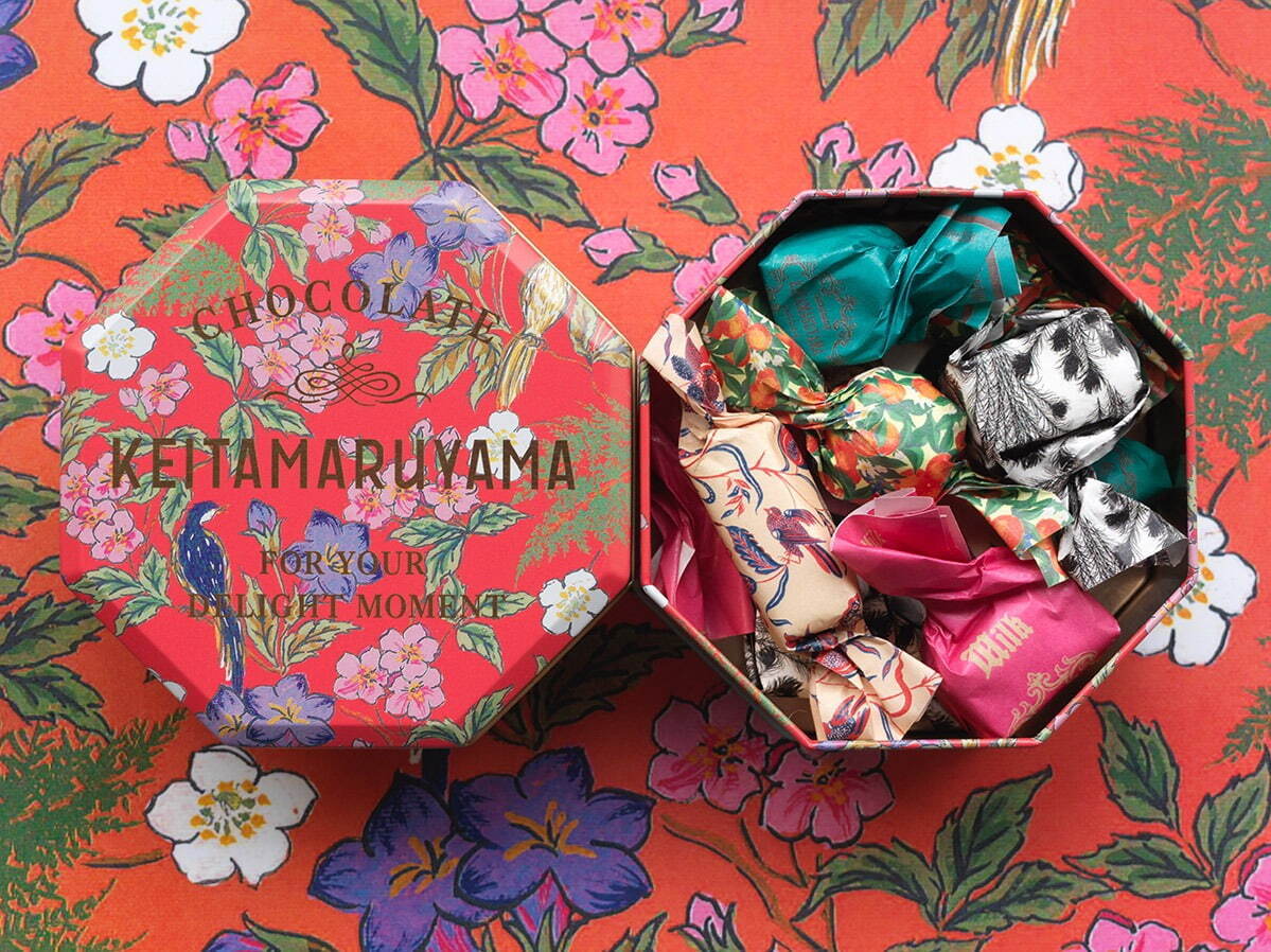 ケイタ マルヤマのバレンタイン“花鳥柄”チョコレート缶、チャイ風味やオレンジ香るショコラ｜写真3