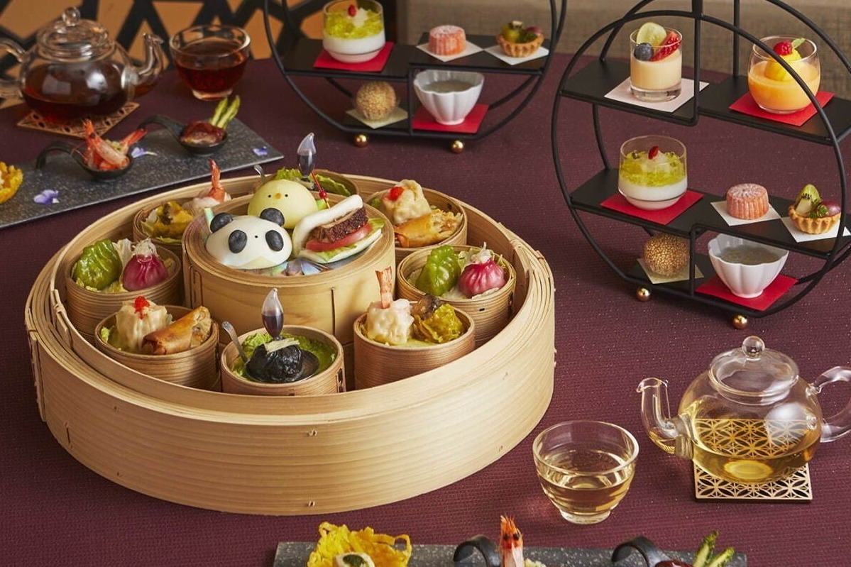 ロイヤルパークホテル「チャイニーズアフタヌーンティー」“ひよこ＆パンダ”に見立てた饅頭など