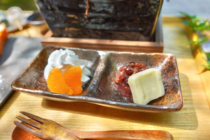 炭火で焼く"三毛猫食パン”の朝食セットが京都で、みたらし団子付き人気メニューが復活｜写真2