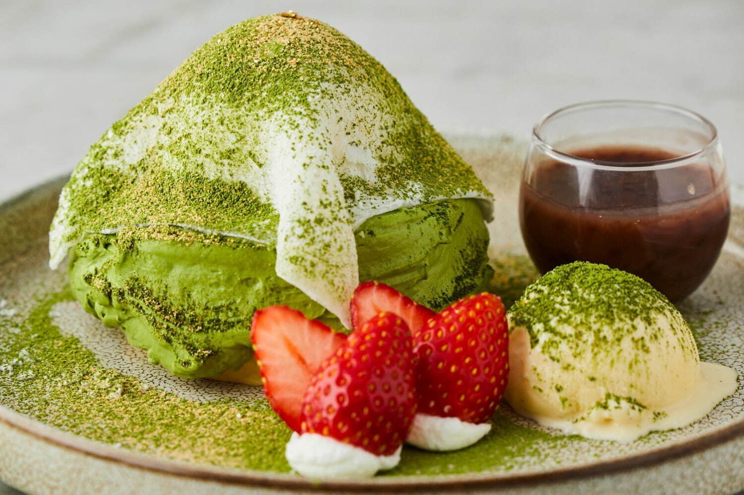 「抹茶のいちご大福パンケーキ」