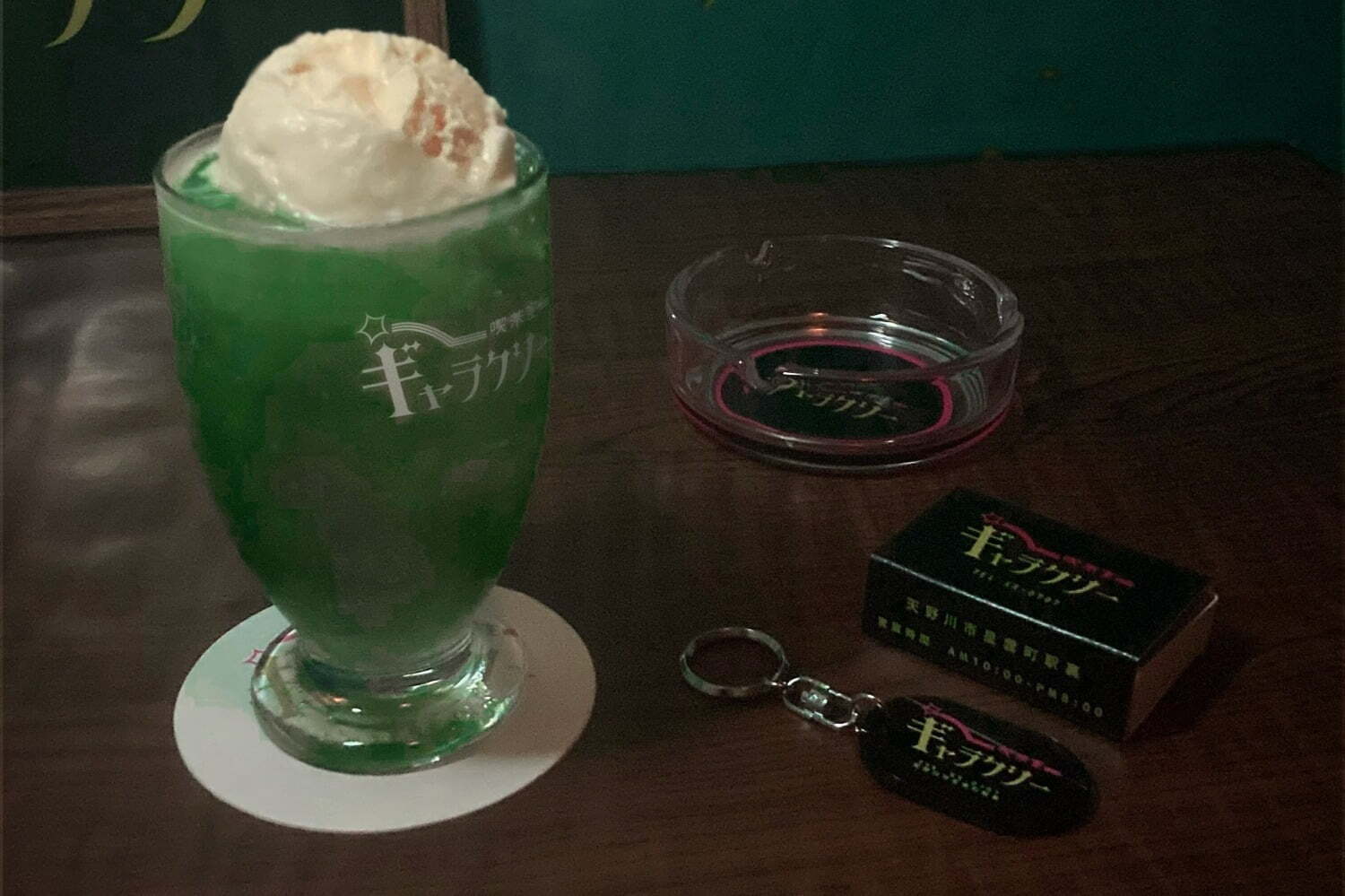 阪神梅田「レトロ文字部」