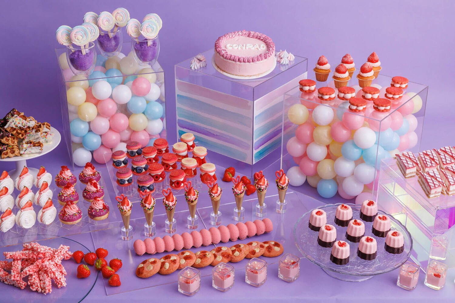 デザートビュッフェ｜コンラッド大阪のストロベリースイーツビュッフェ、人気の韓国スイーツをいちごでアレンジ