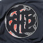 エフシーレアルブリストル“江戸文字×アルファベット”のロゴ入りジャケット、スニーカーウルフとコラボ｜写真10