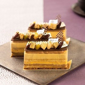 シェラトン・グランデ・トーキョーベイ・ホテル「和スイーツ」抹茶＆金柑ムースやほうじ茶ケーキ｜写真3