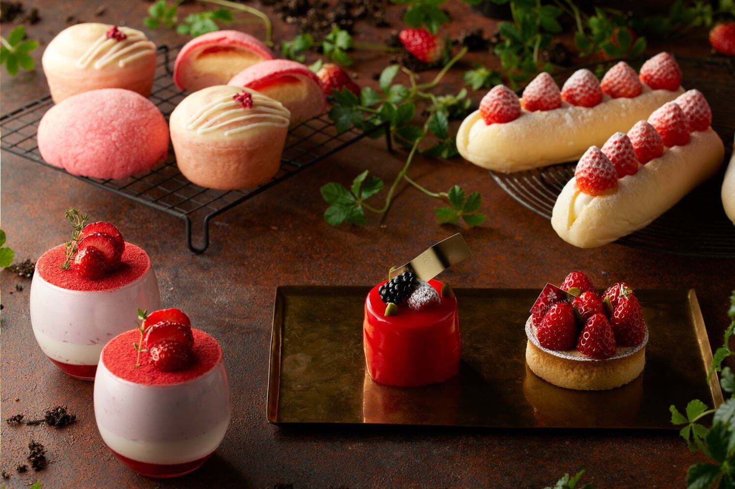 グランドニッコー東京 台場「いちごフェア」“真っ赤な”あまおうムース＆サクサクいちごタルト