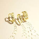 スタージュエリー23年春夏新作、“ハート”パターン主役のゴールドリングやターコイズのブレスレット｜写真1