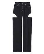 ジョン ローレンス サリバンのワイドデニムパンツ、タック入りシルエットがよりダイナミックに｜写真3