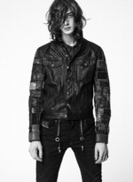 ニコラ手掛けるディーゼルのコレクションから、レザーにフォーカスした新作が登場｜写真2