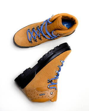 ステューシー＆ティンバーランドのコラボシューズ、定番ブーツをゴアテックスレザーでアレンジ｜写真3