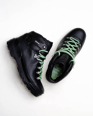 ステューシー＆ティンバーランドのコラボシューズ、定番ブーツをゴアテックスレザーでアレンジ｜写真2