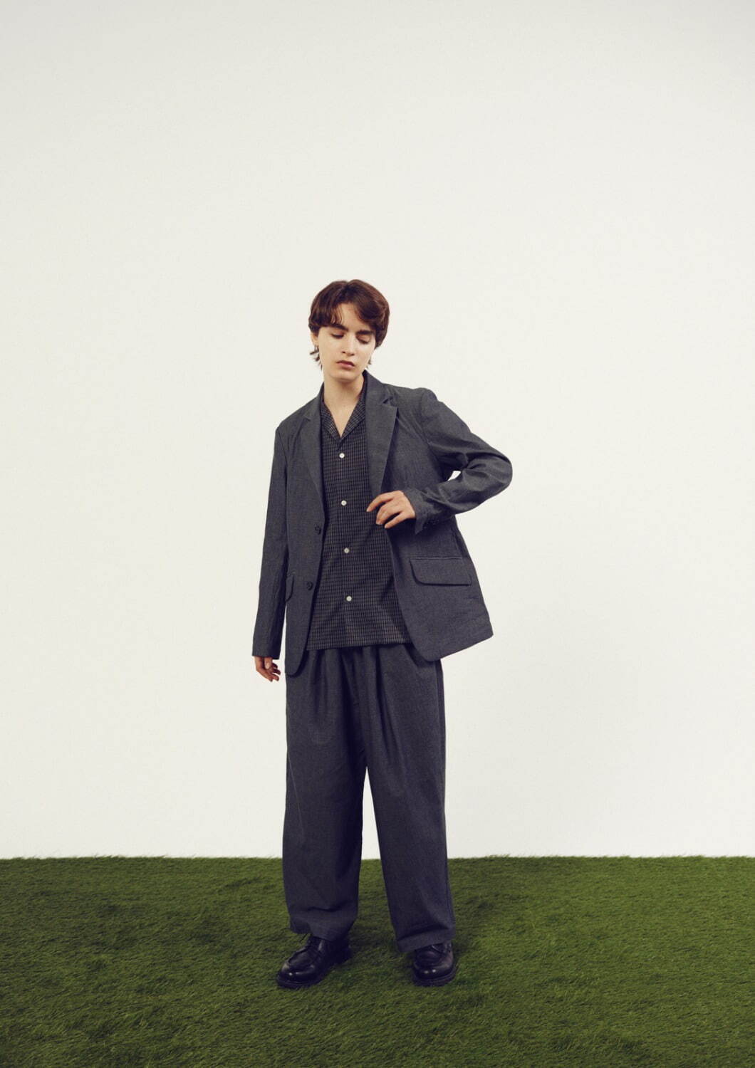 キクス ドキュメント. 2023年春夏｜ スラックス