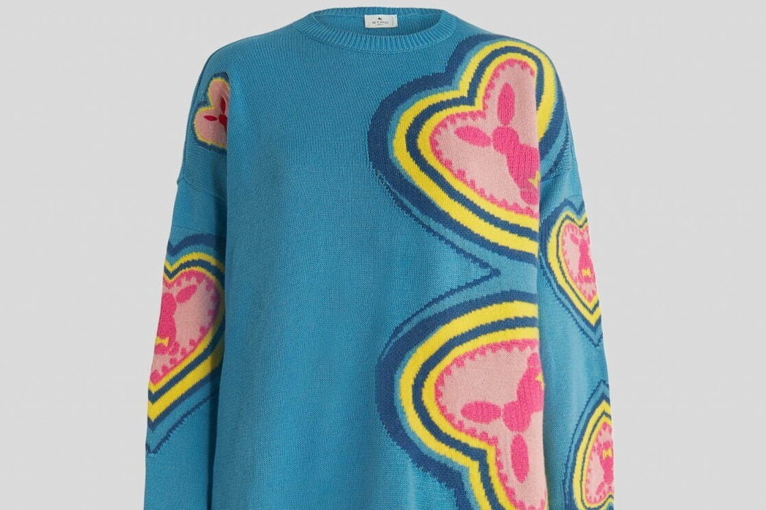 エトロ新作“うさぎ”モチーフのウェア＆バッグ、四つ葉のクローバー×ウサギのセーターやブラウス