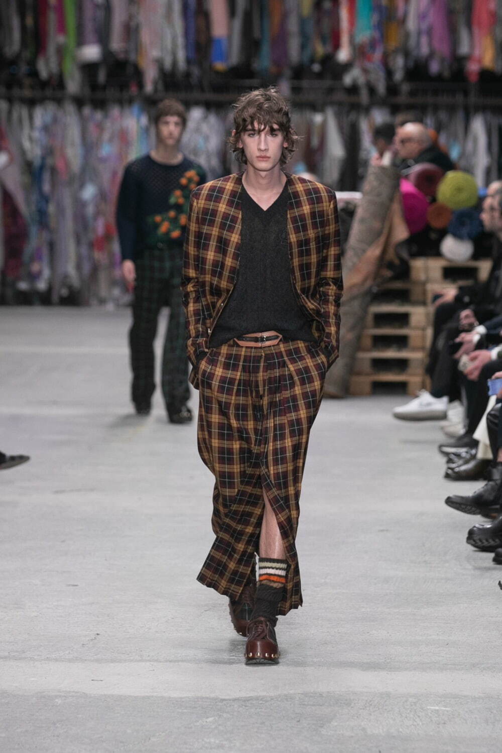 エトロ(ETRO) 2023-24年秋冬メンズコレクション - ファッションプレス