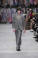 エトロ 23-24年秋冬メンズコレクション - “家庭的な温かみ”を伝統のファブリックにのせて｜写真24