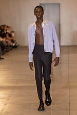 プラダ 2023年秋冬メンズコレクション、“断片”からファッションの本質を探究｜写真41