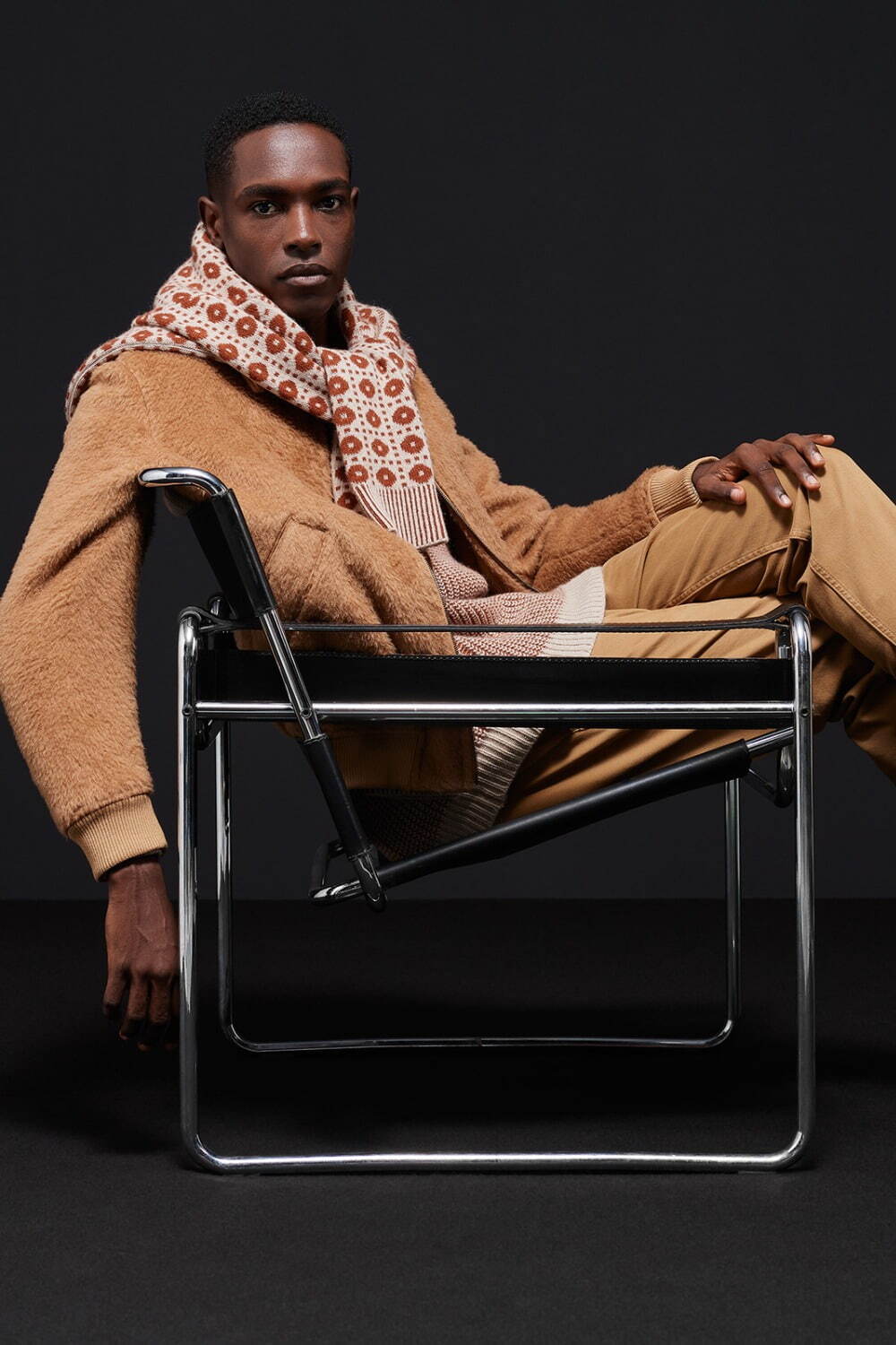 キートン(Kiton) 2023-24年秋冬メンズコレクション - ファッションプレス