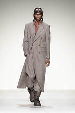 エンポリオ アルマーニ 2023年秋冬メンズコレクション - 上空からの探求、飛行士の冒険心｜写真8