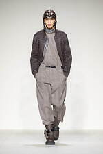 エンポリオ アルマーニ 2023年秋冬メンズコレクション - 上空からの探求、飛行士の冒険心｜写真12