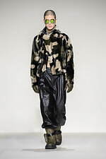 エンポリオ アルマーニ 2023年秋冬メンズコレクション - 上空からの探求、飛行士の冒険心｜写真27