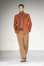 エンポリオ アルマーニ 2023年秋冬メンズコレクション - 上空からの探求、飛行士の冒険心｜写真50