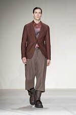 エンポリオ アルマーニ 2023年秋冬メンズコレクション - 上空からの探求、飛行士の冒険心｜写真52