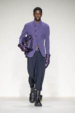 エンポリオ アルマーニ 2023年秋冬メンズコレクション - 上空からの探求、飛行士の冒険心｜写真74