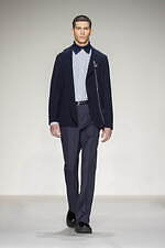 エンポリオ アルマーニ 2023年秋冬メンズコレクション - 上空からの探求、飛行士の冒険心｜写真76