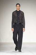 エンポリオ アルマーニ 2023年秋冬メンズコレクション - 上空からの探求、飛行士の冒険心｜写真87