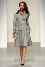 ヴィヴィアン・ウエストウッド レッドレーベル 2014-15年秋冬コレクション｜写真10